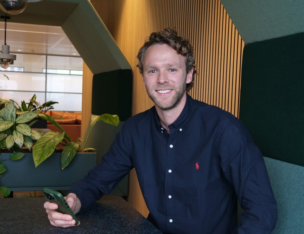 Arnoud Weehuizen - Commercial Manager Arnoud Weehuizen - Commercial Manager