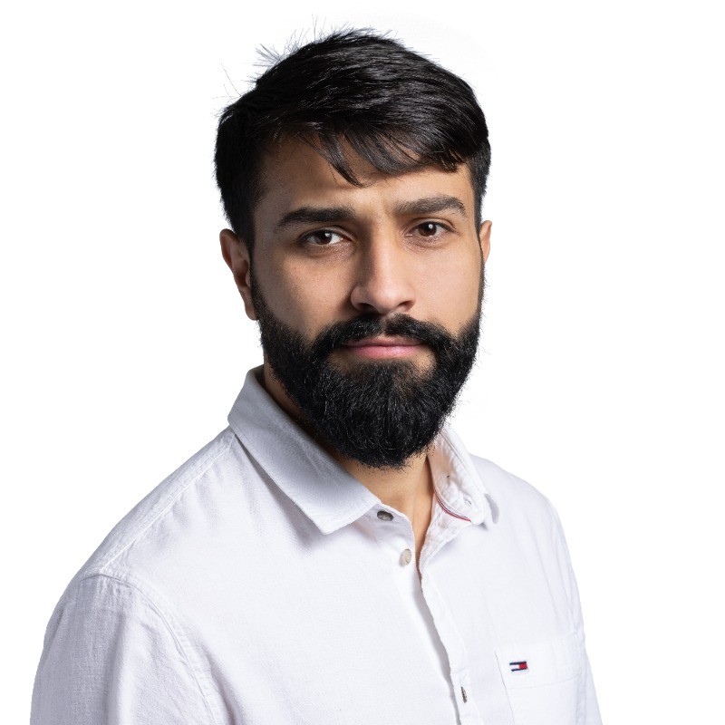 Veljko Perović - Market Analyst Veljko Perović - Market Analyst